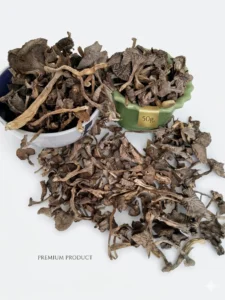 dried-grey-chanterelle-mushrooms-premium